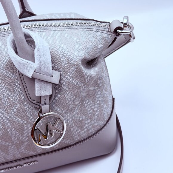 "Hyde" by Michael Kors - Picture 8 of 14